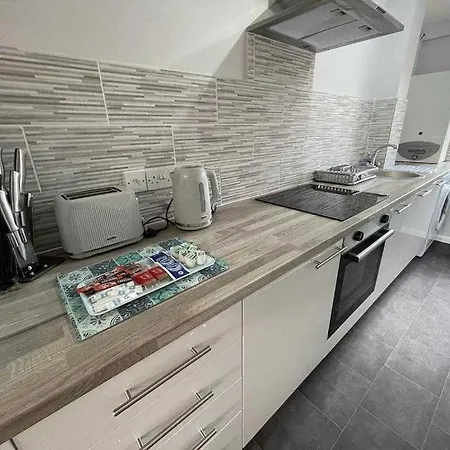Apartment New Luxurious One Bed Flat Bradley Stoke Walkable To Town Centre Bristol