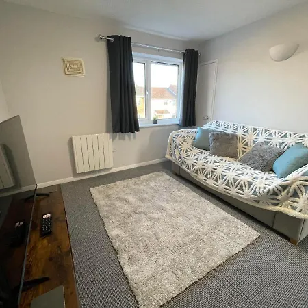 New Luxurious One Bed Flat Bradley Stoke Walkable To Town Centre
